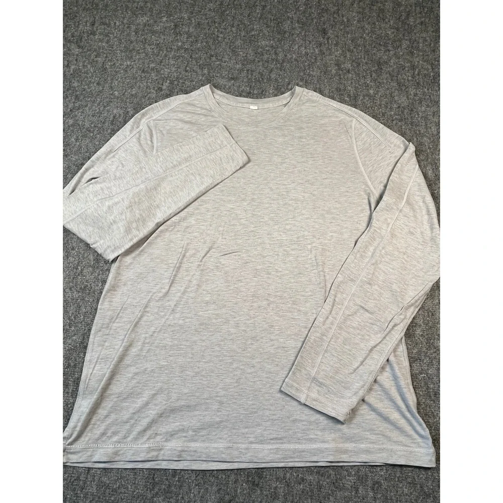 Lululemon Men's Long Sleeve Shirt‎ Light Heathered Gray Athletic Pima cotton